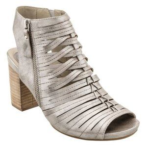 Earthies Siena Booties Size 9.5 Silver Peeptoe